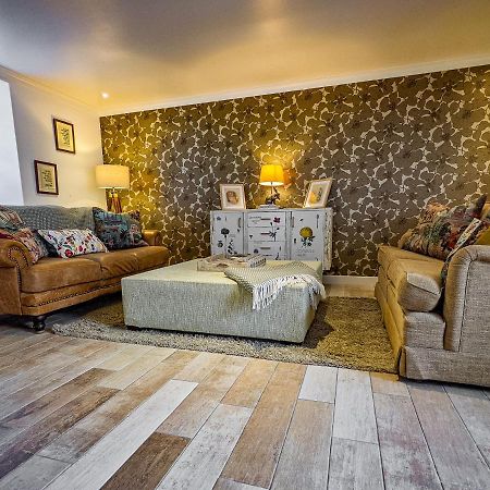 Apartamento Beautiful Listed Flat With Private Garden, Birnam Exterior foto